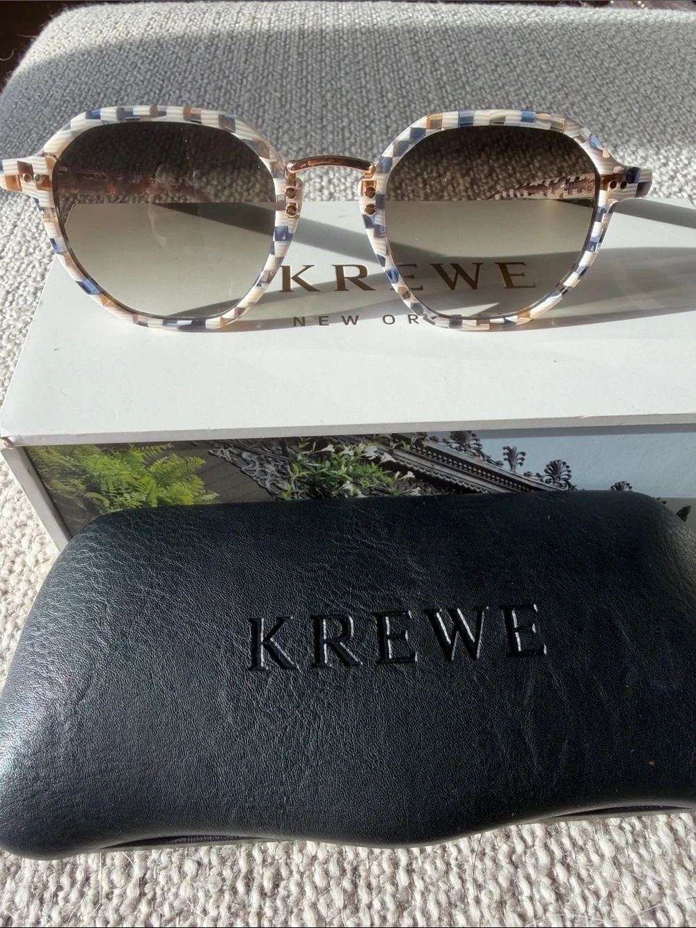 NEW KREWE Women's Dakota Pincheck Frame Sunglasses - Cream & Blue Accents